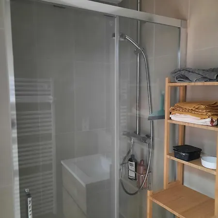 홈스테이 Loft 4-5 Personnes A Montmartre - Parking Prive Sur Reservation 파리