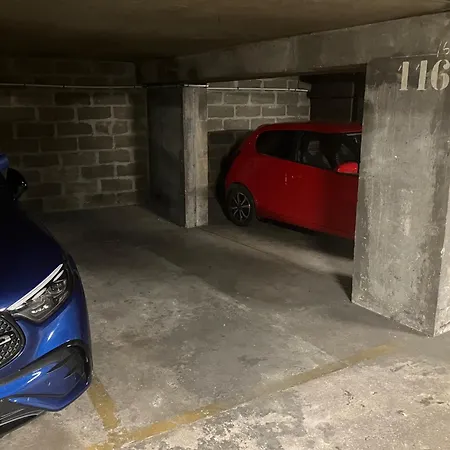 Loft 4-5 Personnes A Montmartre - Parking Prive Sur Reservation 홈스테이 *