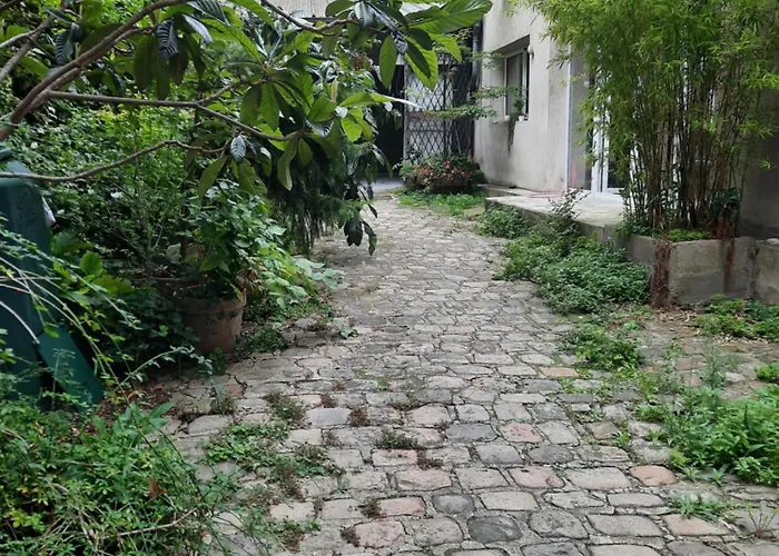Loft 4-5 Personnes à Montmartre - Parking Privé Sur Réservation Quarto em Acomodações Particulares