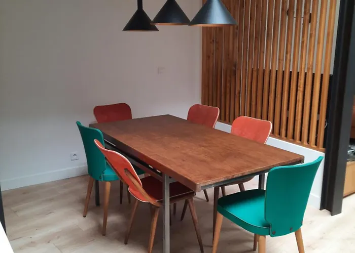 Quarto em Acomodações Particulares Loft 4-5 Personnes à Montmartre - Parking Privé Sur Réservation *